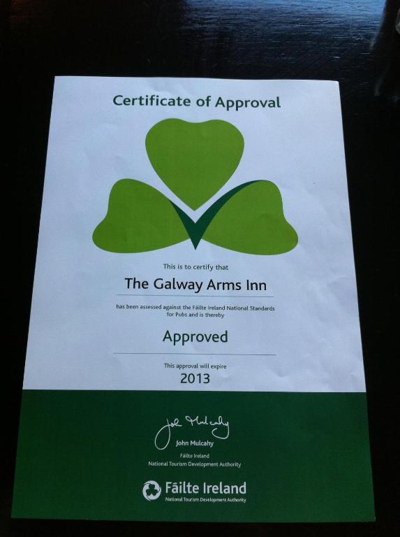 Galway Arms Inn エクステリア 写真