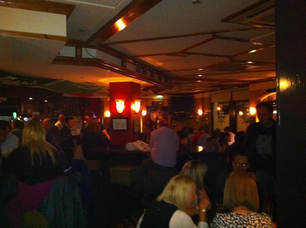 Galway Arms Inn エクステリア 写真